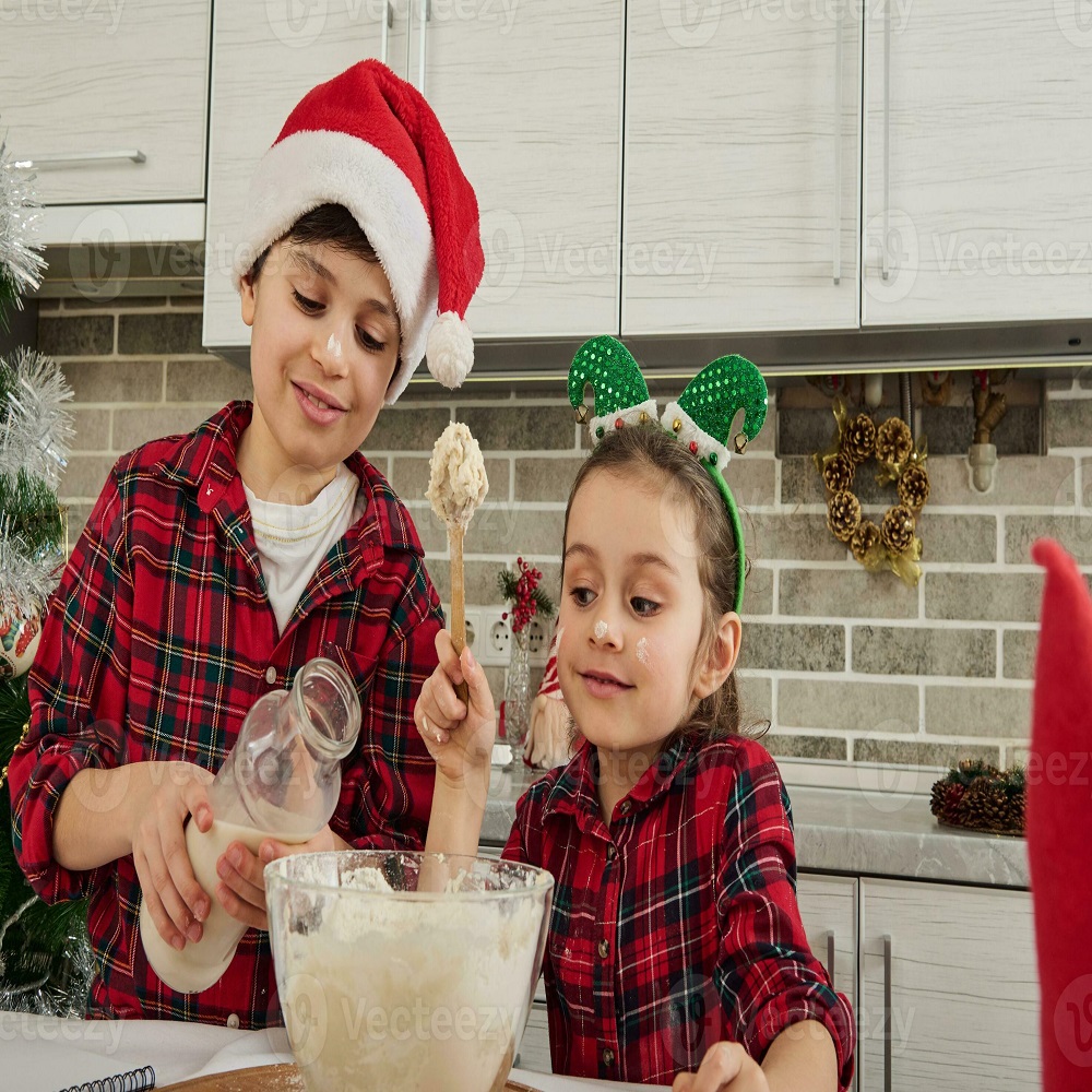 Toddlers Spend a Happy Christmas